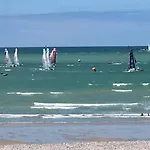 Hirondelle - Parking Prive Apartment Dieppe