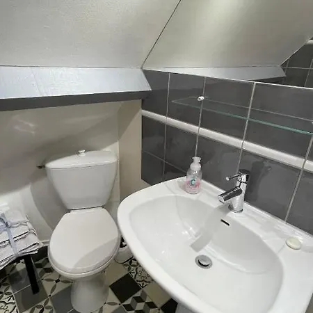 Hirondelle - Parking Prive Apartman *